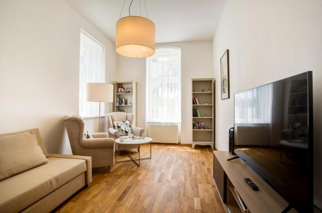 Apartman Karlovarska มาเรียอานซเกลาซนี ภายนอก รูปภาพ